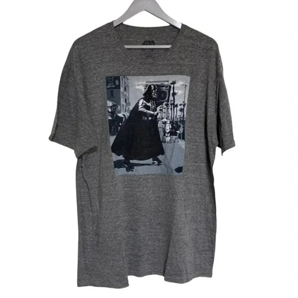 Stars Wars 2XL gray Darth‎ Vader T-shirt LNC - Picture 1 of 5